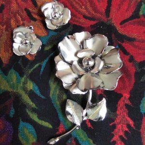 Coro signed vintage set